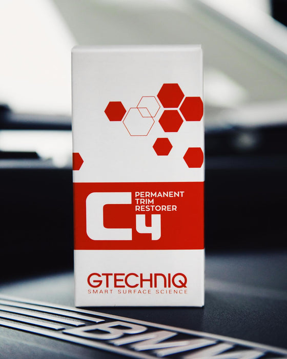 Gtechniq C4 Permanent Trim Restorer