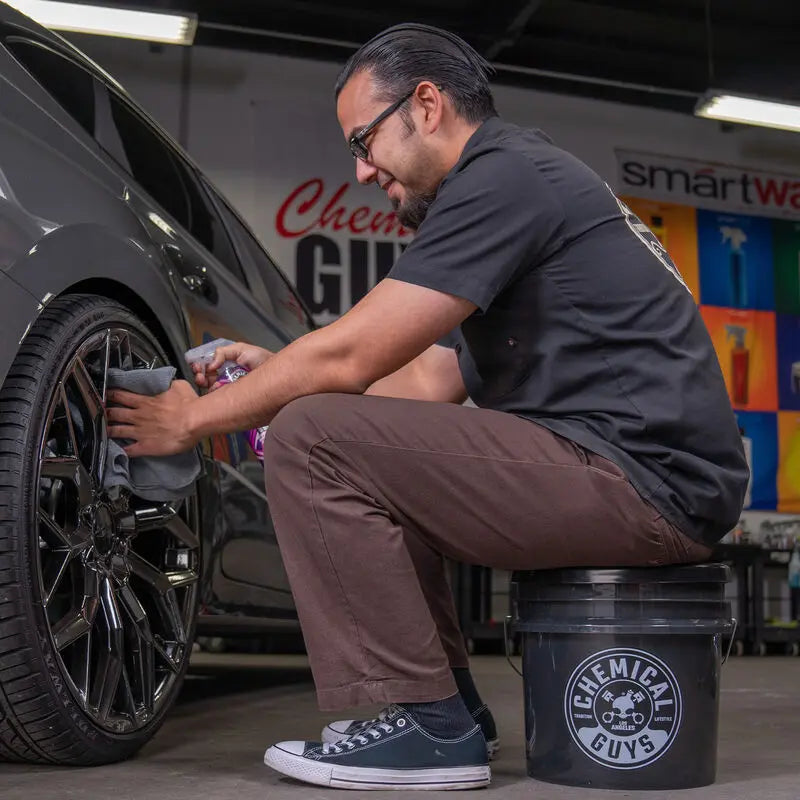 Chemical Guys Heavy Duty Ultra Clear Smoked Obsidian Black Bucket