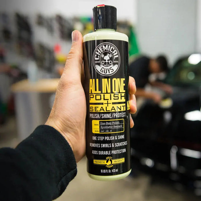 Chemical Guys V4 All In One Polish, Shine & Sealant 16oz