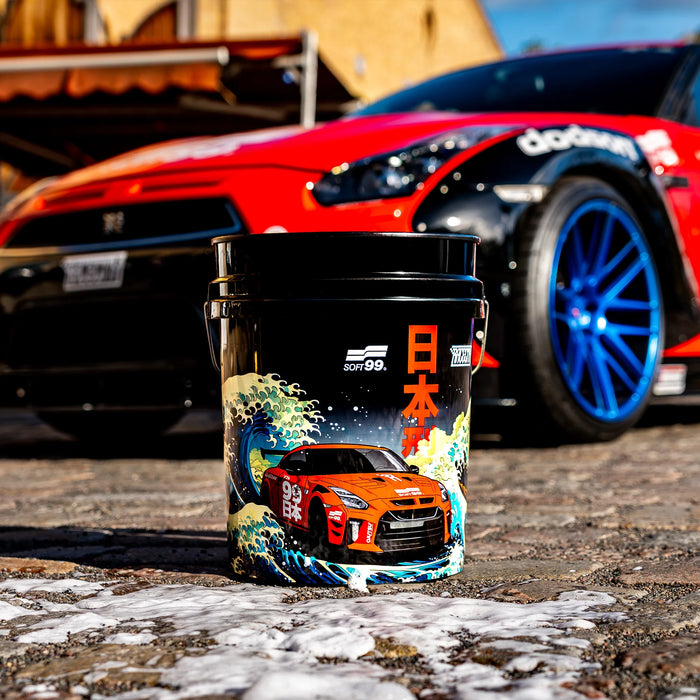 Soft 99 Car Wash Bucket Set (Includes Chemicals)