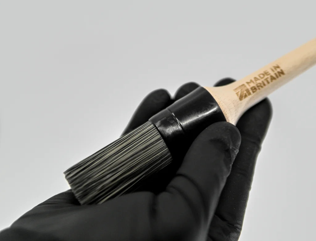 Valet Pro Large Wooden Handle Sash Brush (Chemical Resistant) BRU4